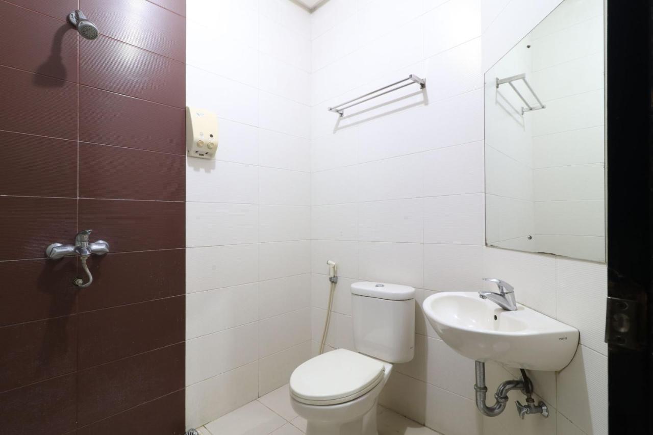 C'One Hotel Pulomas Джакарта Экстерьер фото
